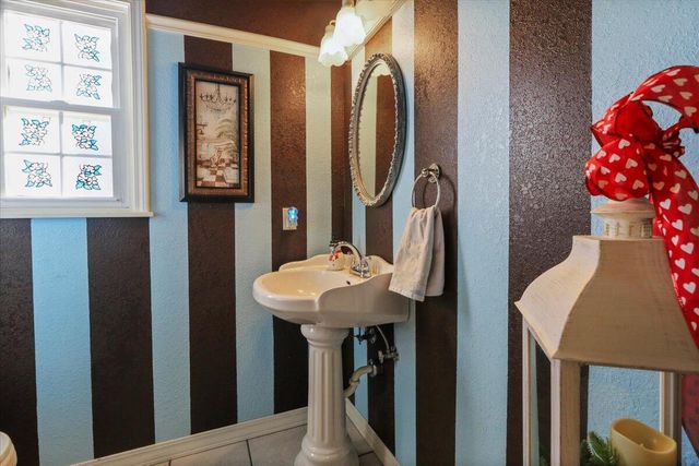 1078 Private Road 8572, West Plains, MO 65775