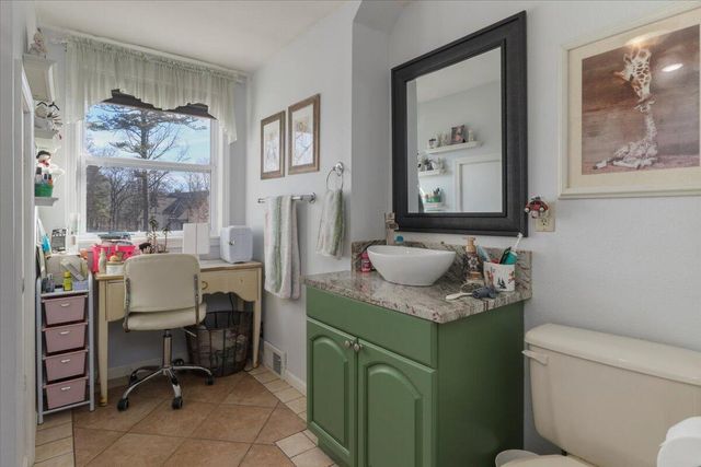 1078 Private Road 8572, West Plains, MO 65775