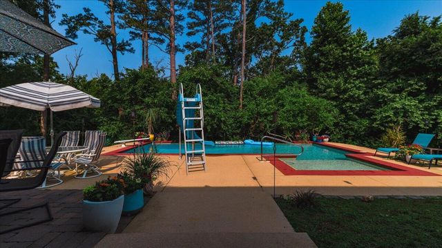 1078 Private Road 8572, West Plains, MO 65775