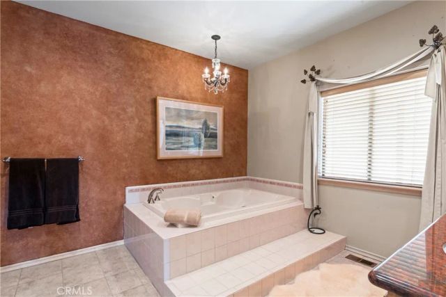 432 Grizzly Road, Lake Arrowhead, CA 92352