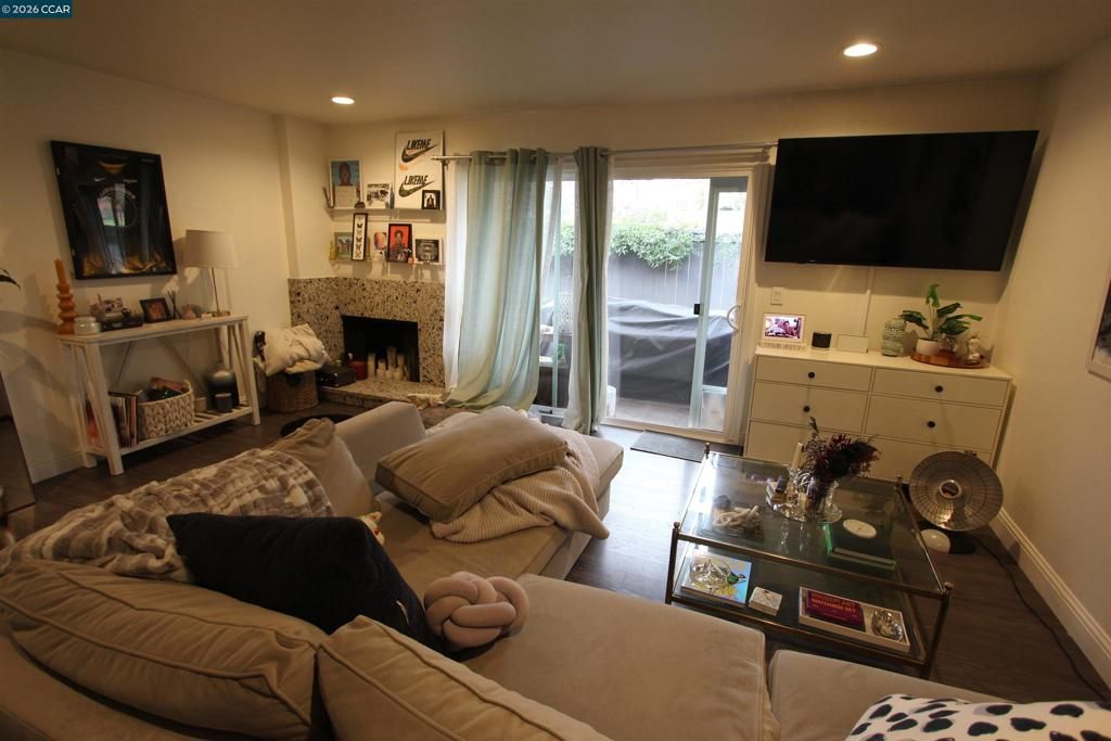 Image 23 of property listing at Address unavailable.