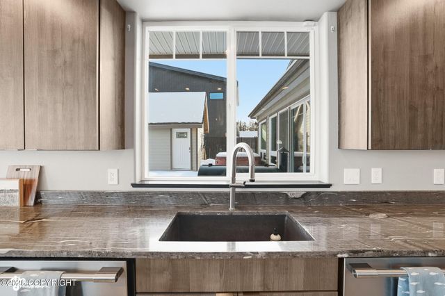 36070 Lakeshore Drive, Soldotna, AK 99669