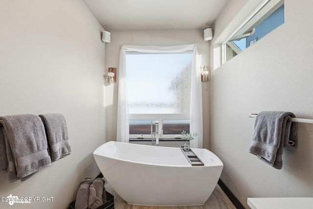 36070 Lakeshore Drive, Soldotna, AK 99669