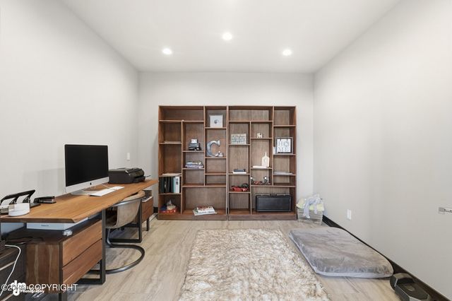 36070 Lakeshore Drive, Soldotna, AK 99669