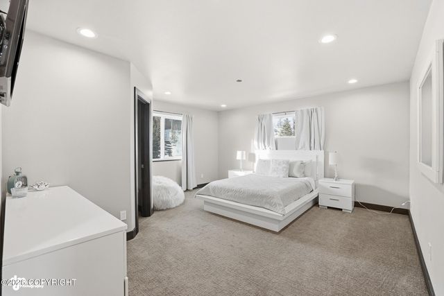 36070 Lakeshore Drive, Soldotna, AK 99669