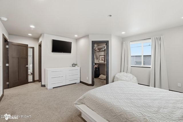 36070 Lakeshore Drive, Soldotna, AK 99669