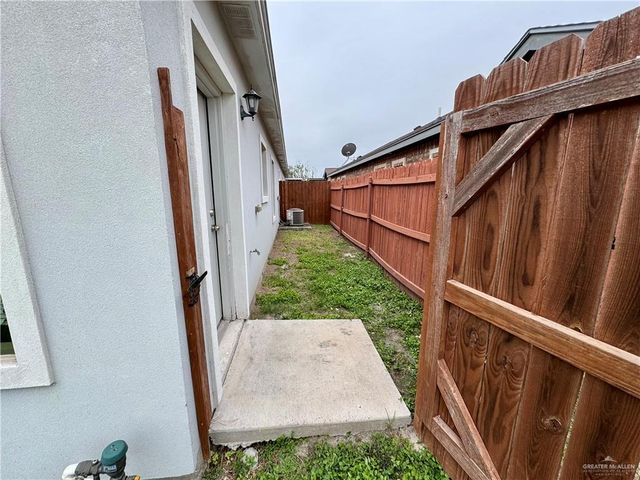 2606 Primrose Avenue Apt 3, Edinburg, TX 78541