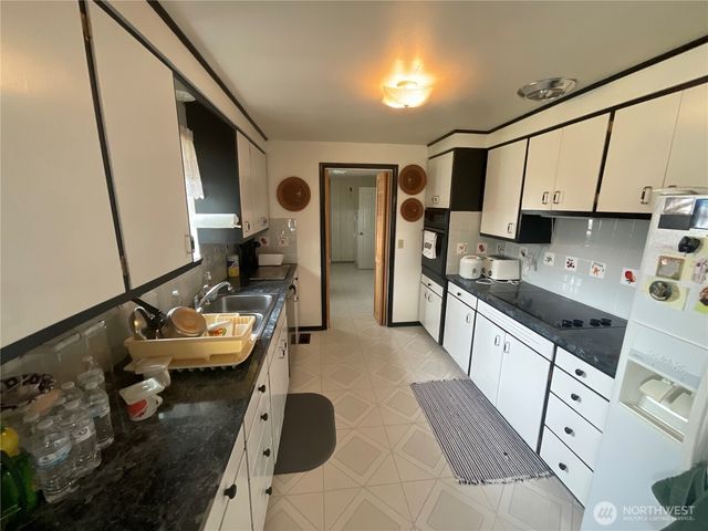 545 SE O'LEARY Street, Oak Harbor, WA 98277