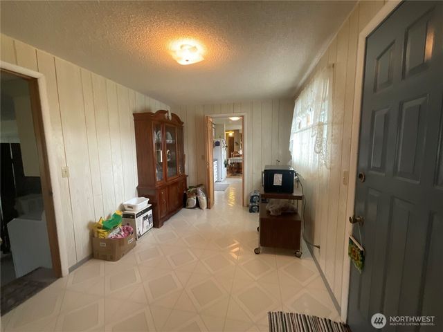 545 SE O'LEARY Street, Oak Harbor, WA 98277