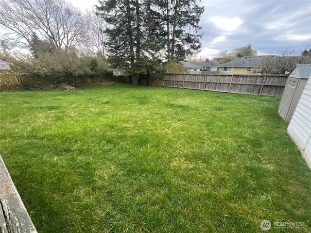 545 SE O'LEARY Street, Oak Harbor, WA 98277