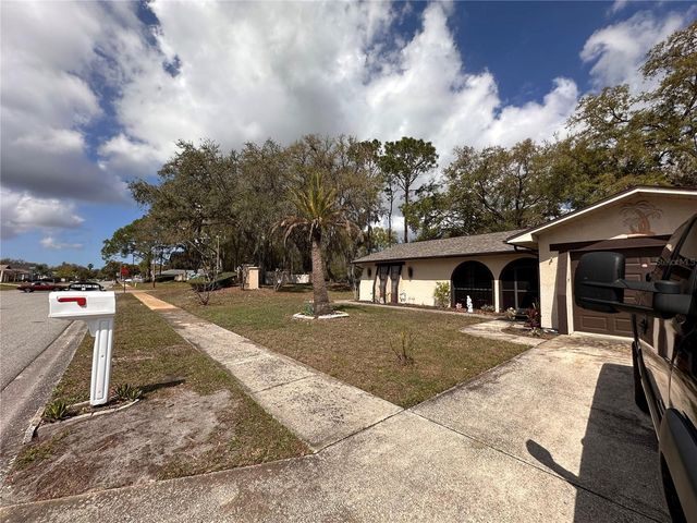 12805 PECAN TREE DRIVE, Hudson, FL 34669