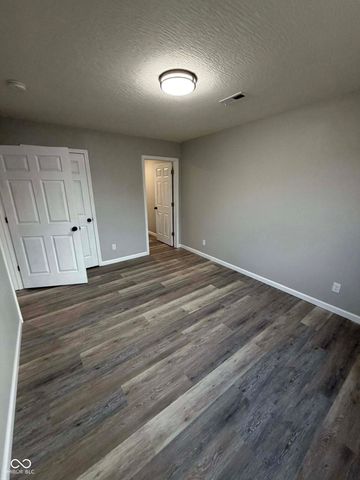 3983 Abbey Way, North Vernon, IN 47265