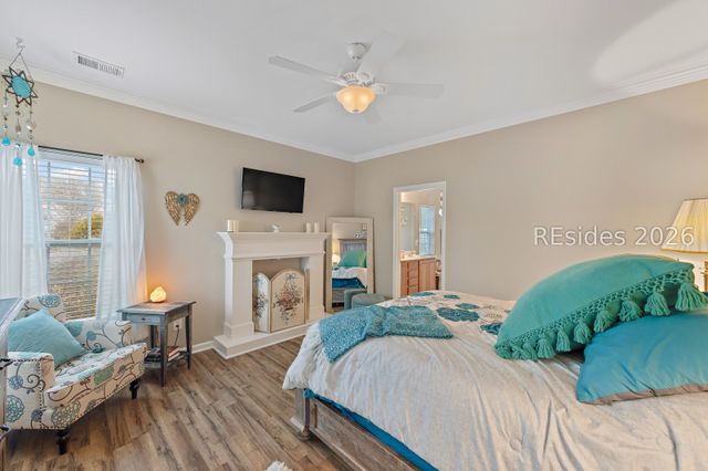 8 Savannah Oak Dr, Bluffton, SC 29910