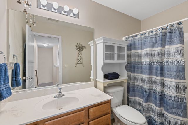 8 Savannah Oak Dr, Bluffton, SC 29910