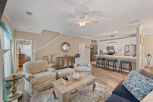 8 Savannah Oak Dr, Bluffton, SC 29910