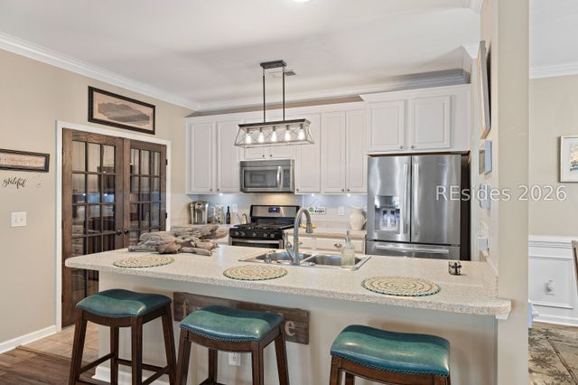 8 Savannah Oak Dr, Bluffton, SC 29910