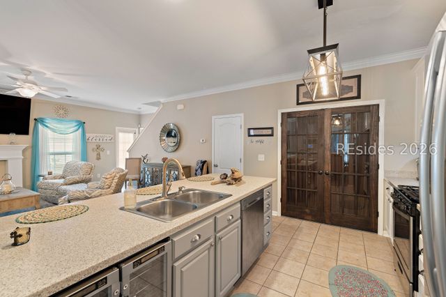 8 Savannah Oak Dr, Bluffton, SC 29910