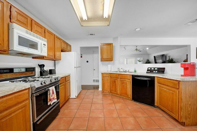 4823 Hollow Ridge Road, Dallas, TX 75227