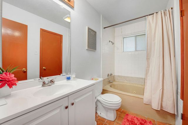 4823 Hollow Ridge Road, Dallas, TX 75227