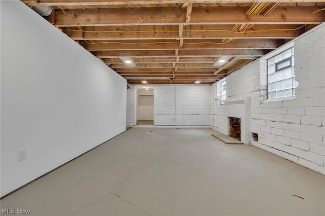 4870 W 14th Street, Cleveland, OH 44109