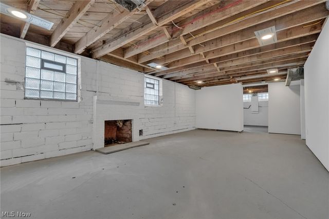 4870 W 14th Street, Cleveland, OH 44109