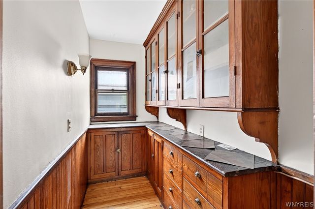 289 Auburn Avenue, Buffalo, NY 14213