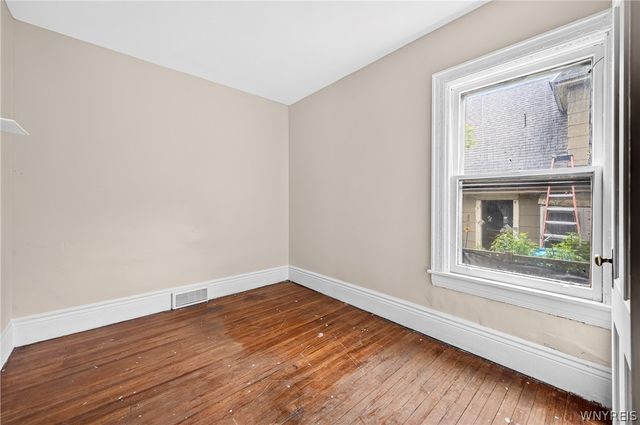289 Auburn Avenue, Buffalo, NY 14213