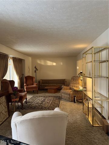 20930 Halworth Road, Shaker Heights, OH 44122