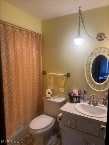 20930 Halworth Road, Shaker Heights, OH 44122