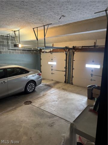 20930 Halworth Road, Shaker Heights, OH 44122