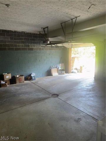 20930 Halworth Road, Shaker Heights, OH 44122