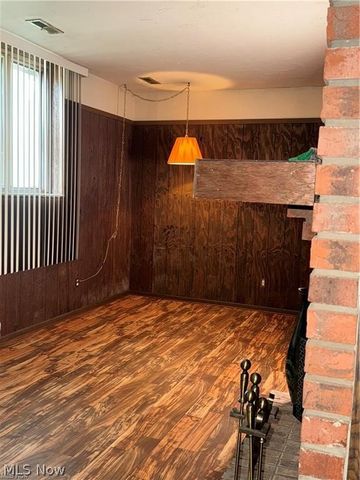 20930 Halworth Road, Shaker Heights, OH 44122