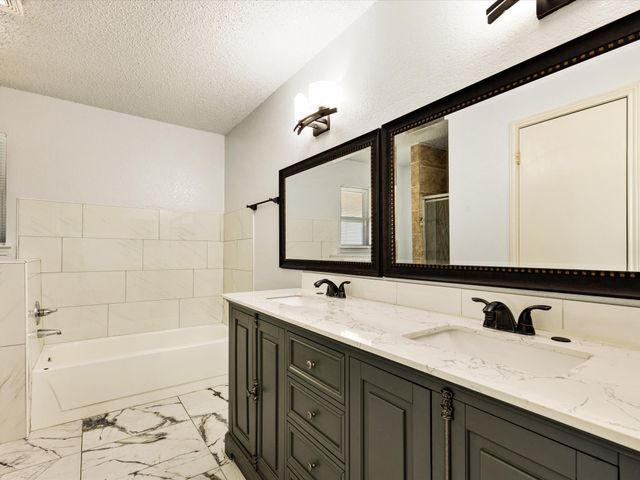 4621 Riverpark Drive, Fort Worth, TX 76137