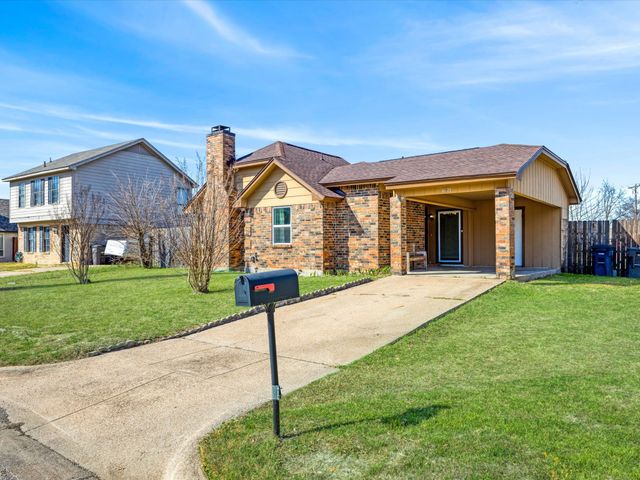 4621 Riverpark Drive, Fort Worth, TX 76137