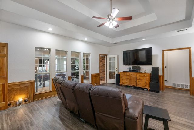 2108 Oakmeadow Place, Bedford, TX 76021