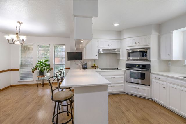 2108 Oakmeadow Place, Bedford, TX 76021