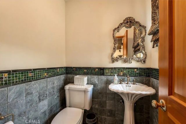 4057 Via Pavion, Palos Verdes Estates, CA 90274