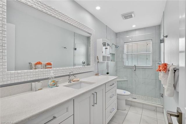 523 107th AVE N, Naples, FL 34108