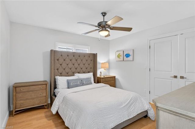 523 107th AVE N, Naples, FL 34108