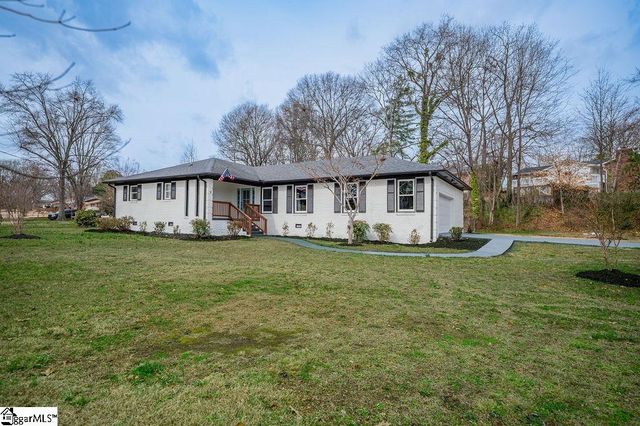 11 Confederate Circle, Taylors, SC 29687