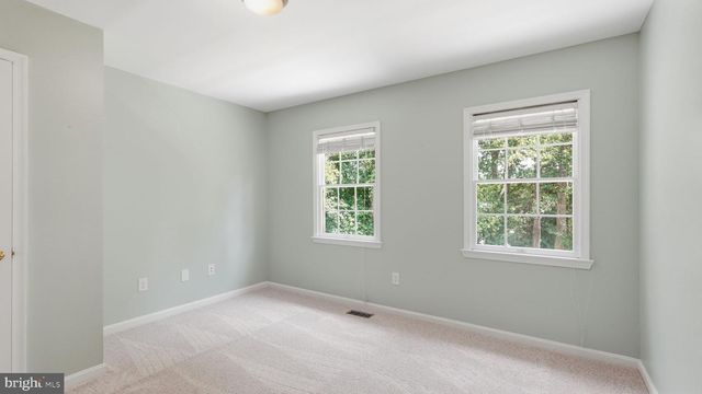 5728 PENDLETON LN, Warrenton, VA 20187