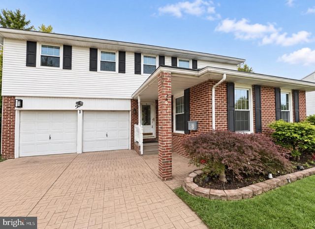 3 STONEBRIDGE RD, Cherry Hill, NJ 08003