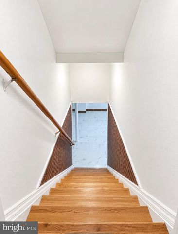 3 STONEBRIDGE RD, Cherry Hill, NJ 08003