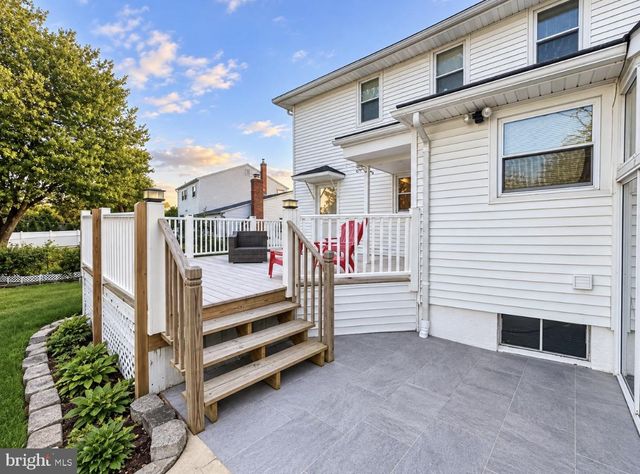 3 STONEBRIDGE RD, Cherry Hill, NJ 08003