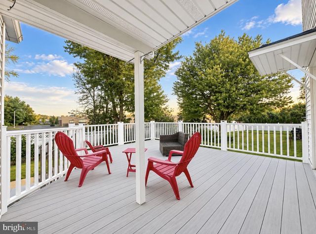 3 STONEBRIDGE RD, Cherry Hill, NJ 08003