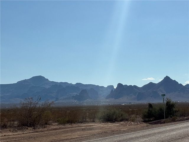 4.8 AC Shinarump Drive, Golden Valley, AZ 86413