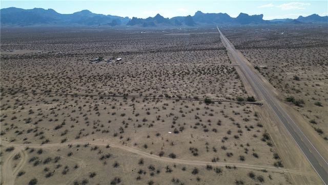 4.8 AC Shinarump Drive, Golden Valley, AZ 86413