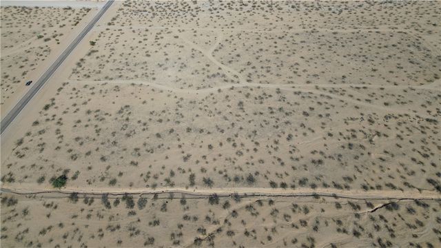 4.8 AC Shinarump Drive, Golden Valley, AZ 86413