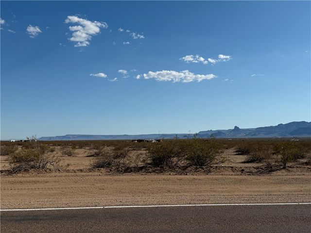 4.8 AC Shinarump Drive, Golden Valley, AZ 86413