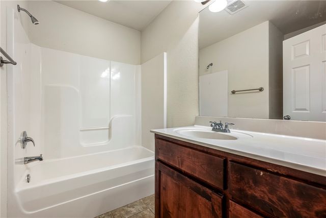 3628 W Clearwood Drive, Fayetteville, AR 72704